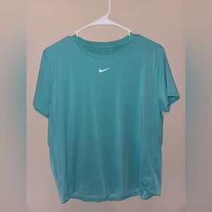 Nike Women's Teal Short Sleeve Tee